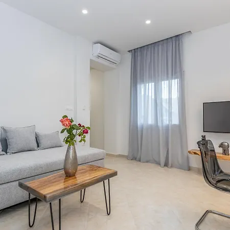 Port View Modern Apartment, Corfu Town Corfu (city)