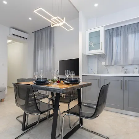 Port View Modern Apartment, Corfu Town Corfu (city)