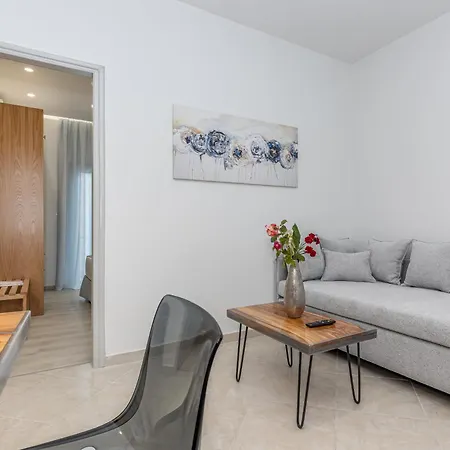 Port View Modern Apartment, Corfu Town * Corfu (city)