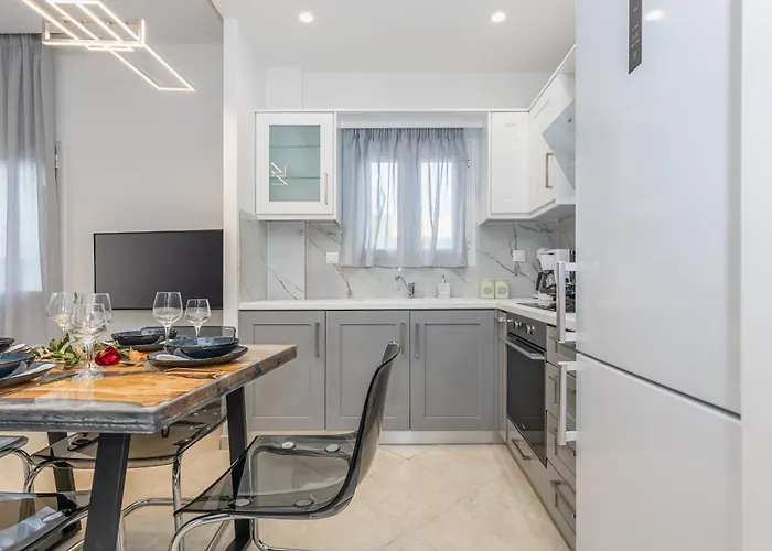 Port View Modern Apartment, Corfu Town * Corfu (city)
